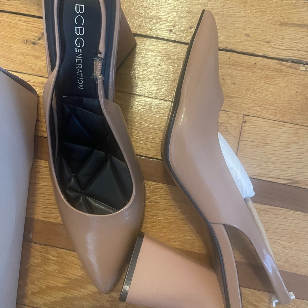 Brand new never worn block heel tan BCBG heels